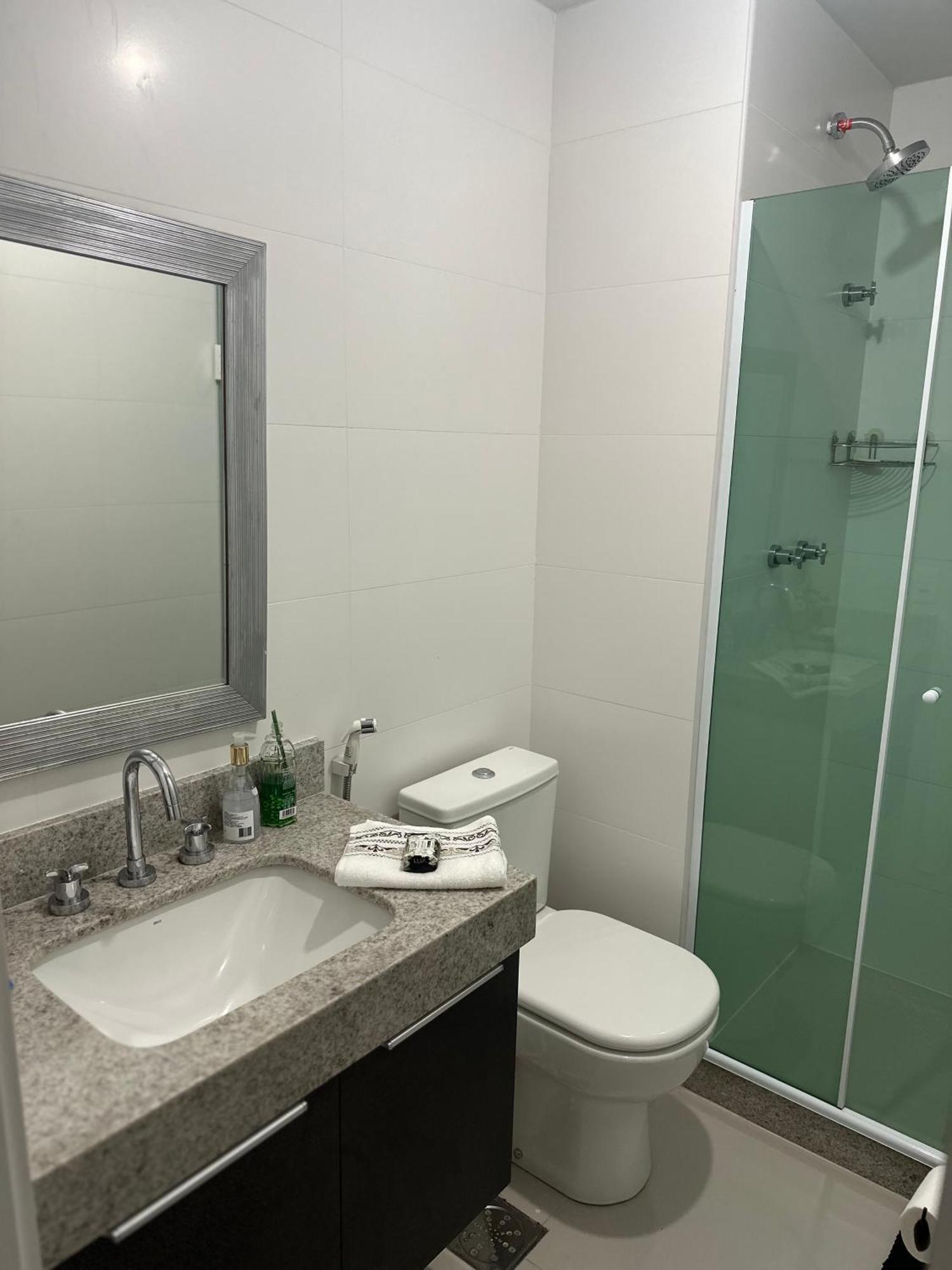 Apartamento No Flamengo, Andar Alto, Super Ventilado, Proximo A Com Varanda Espacosa E Incrivel Vista Do Cristo Redentor Appartamento Rio de Janeiro